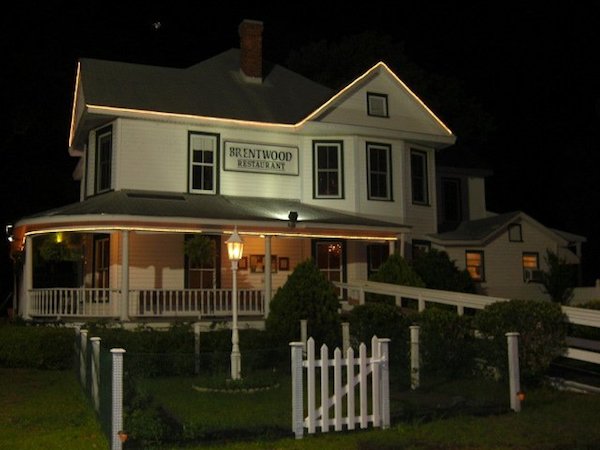 The Brentwood Restaurant & Wine Bistro The Brentwood Restaurant & Wine Bistro