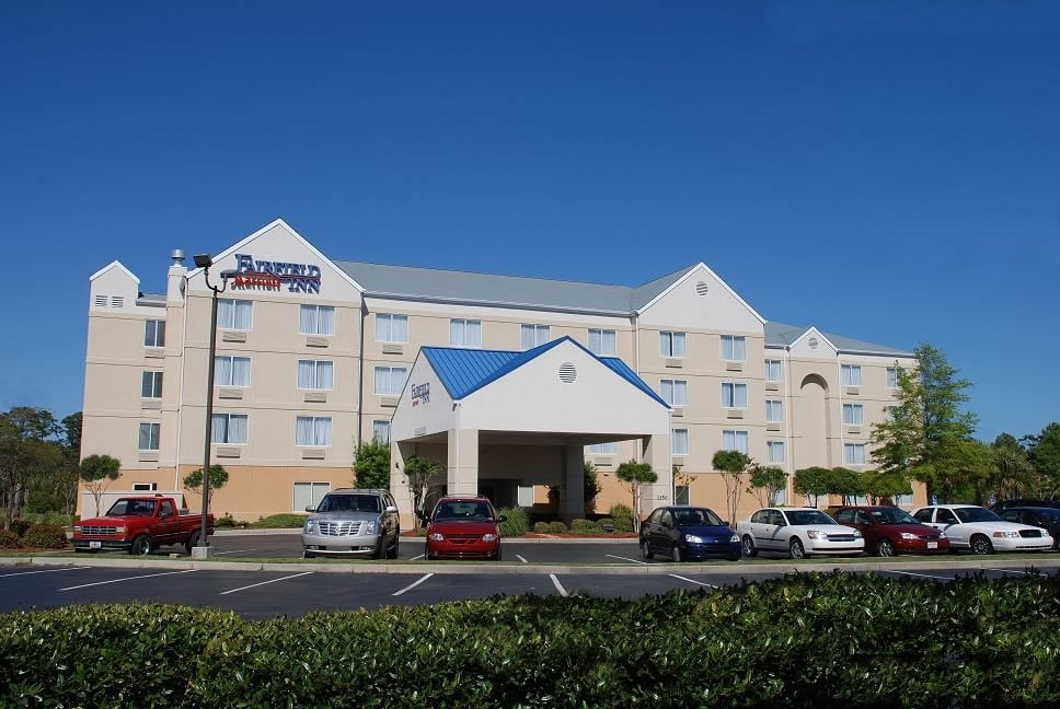 Fairfield Inn by Marriott - Broadway at the Beach