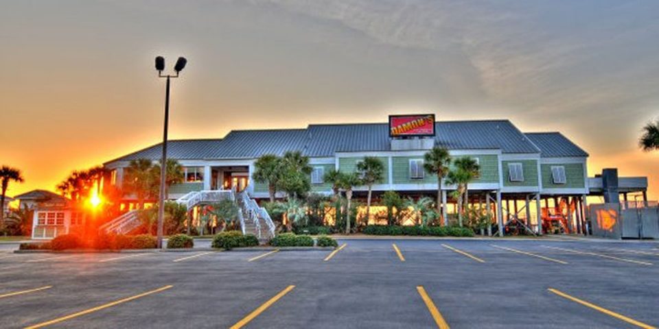 Damon's Oceanfront Bar & Grill
