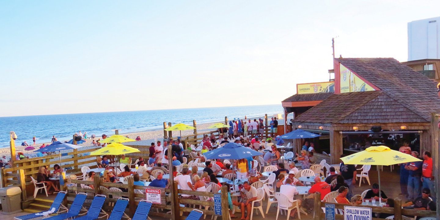 Beachfront bar, Ocean Annie's, Myrtle Beach, SC