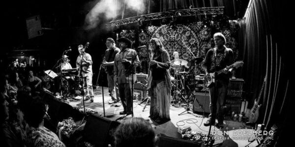 Box of Rain: Essential Grateful Dead ’68-74